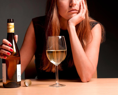 Анонимное лечение женского алкоголизма в Купино